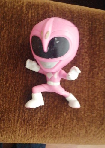 Pembe Renkli Aksiyon Figürü