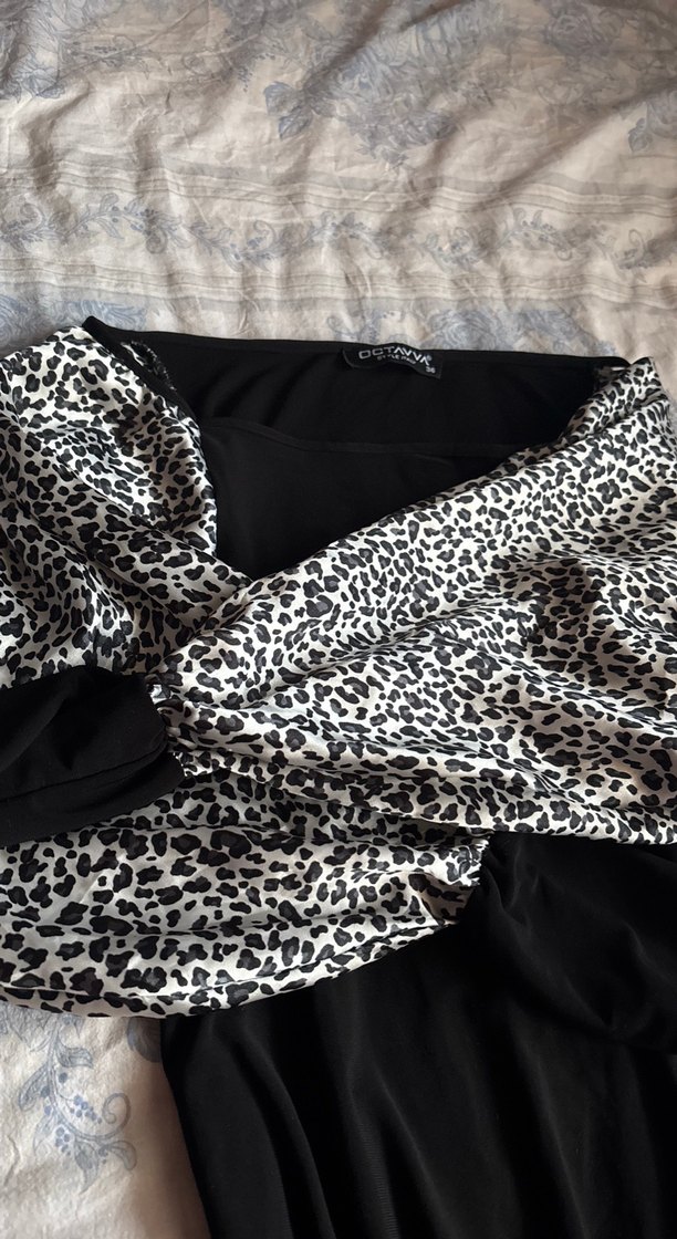 Leopar Desenli Kürk Detaylı Midi Elbise - Görsel 2