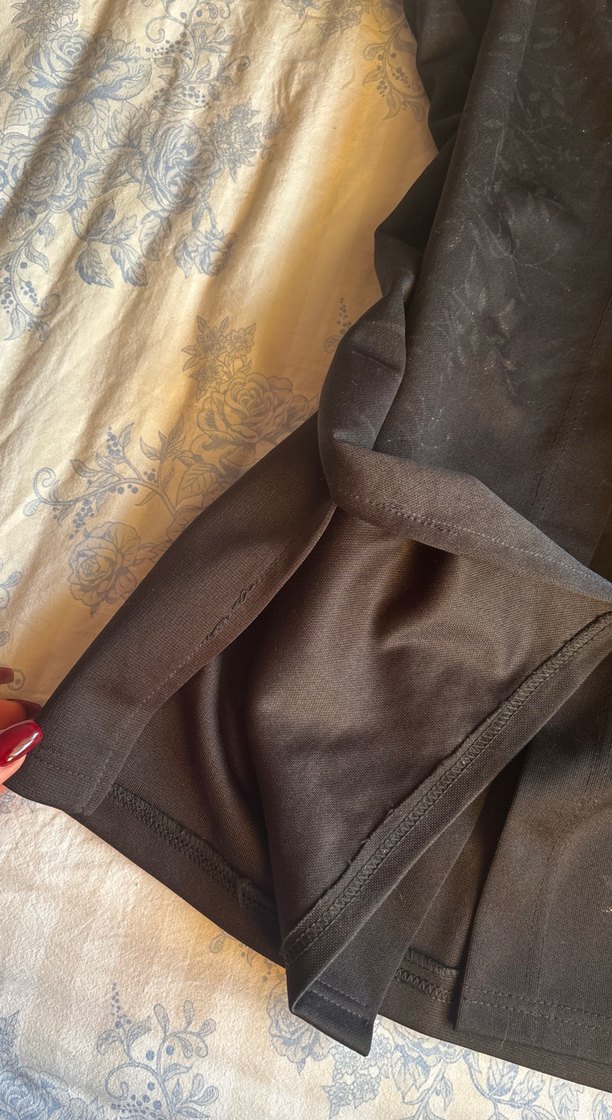 Siyah V Yaka Yelek - Görsel 3