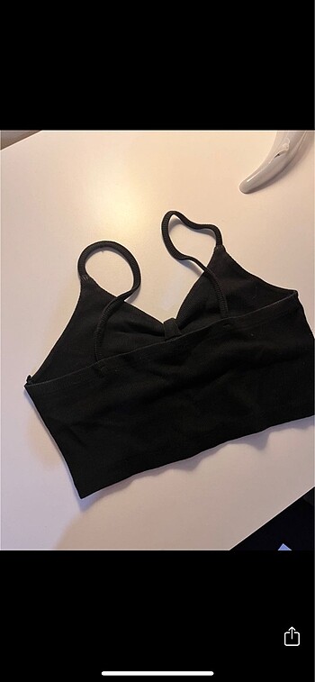 s Beden Siyah Crop