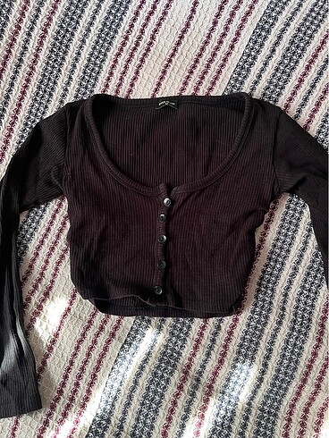 Siyah Crop