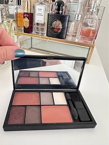  Beden Sleek Far Paleti