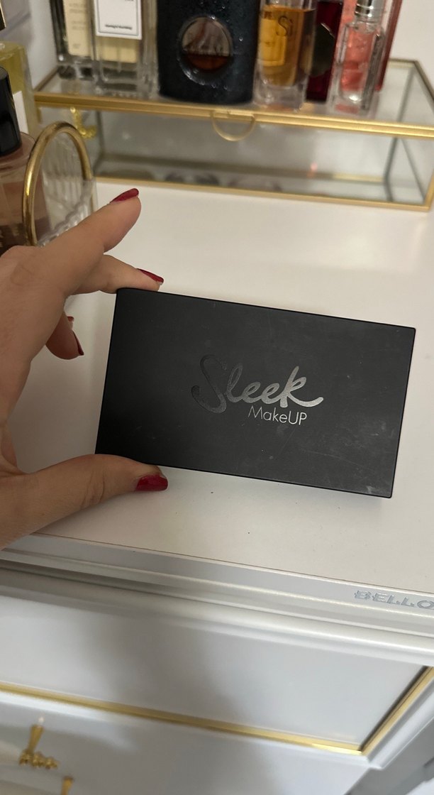 Sleek Bej Tonlarda Göz Farı Paleti - Görsel 4