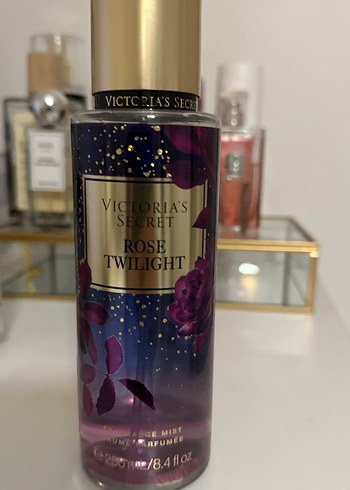 Victoria's Secret Rose Twilight Kadın Parfümü - Görsel 2