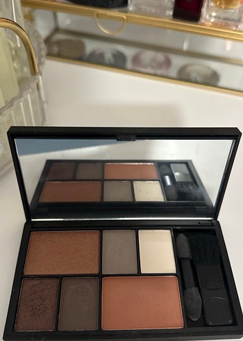Sleek Sleek Bej Tonlarda Göz Farı Paleti