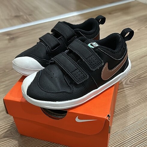 Nike 26 numara orjinal çocuk spor ayakkabı