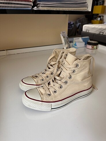 36 Beden ten rengi Renk Converse All Star Bilekli