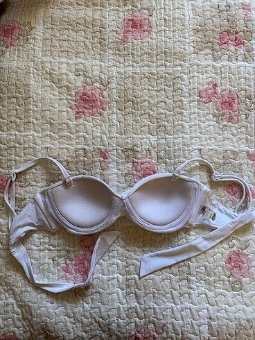 xs Beden Penti Beyaz Bikini Üstü