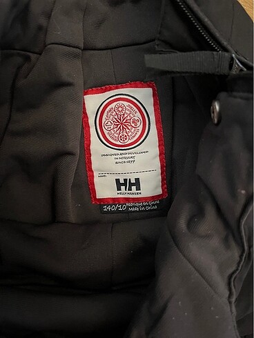 10 Yaş Beden Helly Hansen kayak pantolonu ve içliği
