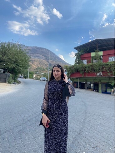 Diğer Hem açık hem kapalılara uygun abiye