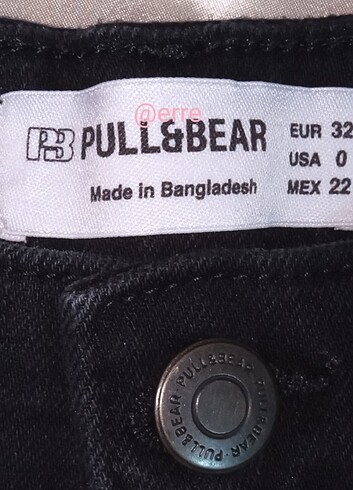 xs Beden siyah Renk Pull&bear şort XXS/32 beden