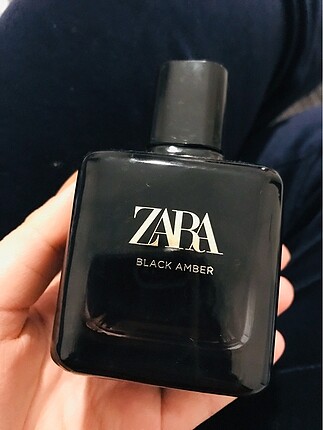 Zara Black Amber Parfüm