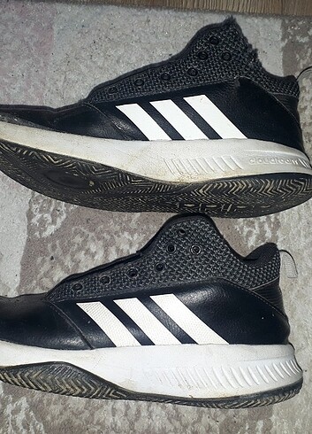 Adidas koşu ayakkabısı