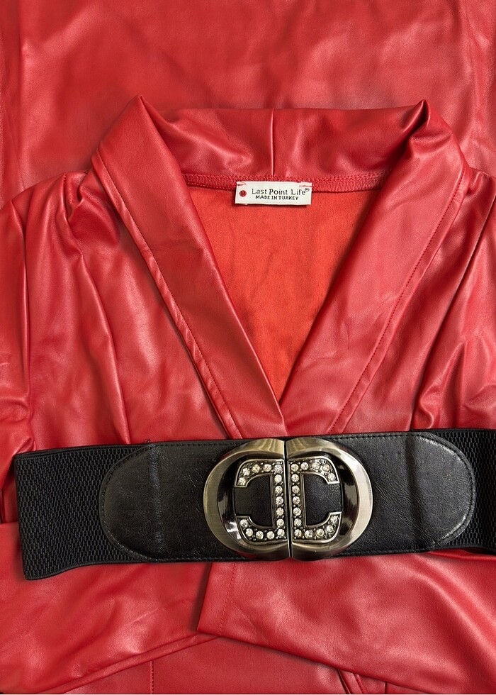 Kırmızı Deri Elbise - Görsel 5