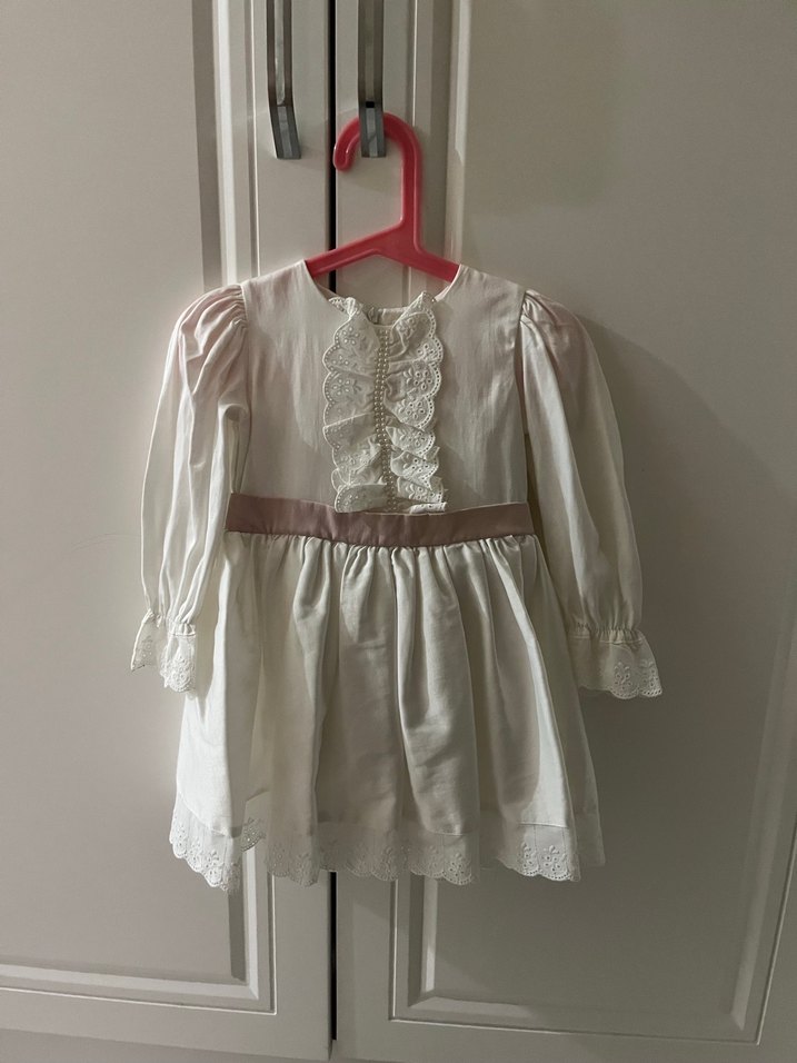 Kız Çocuk Beyaz Keten Fırfırlı Elbise - Görsel 2