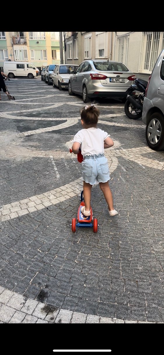 3 Tekerlekli Hot Wheels Bebek Çocuk Scooterz - Görsel 3