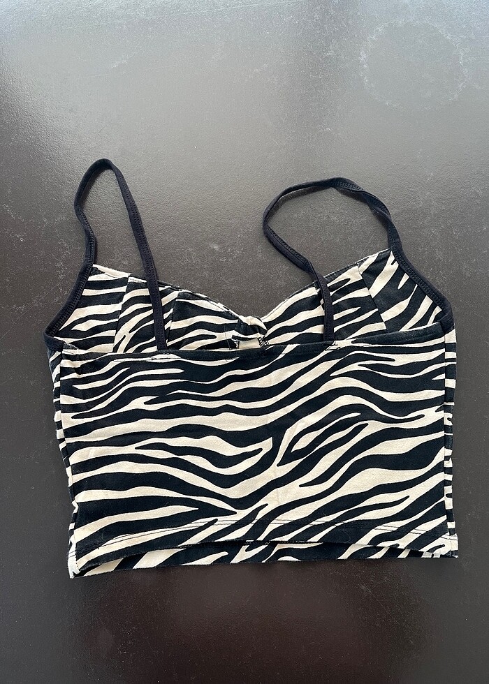 Leoparlı crop - Görsel 2