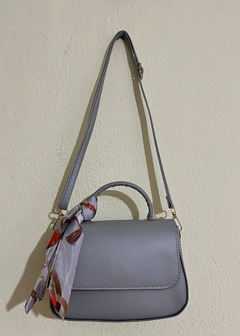 Gri Minimalist Fularlı El ve Omuz Çantası - Görsel 2