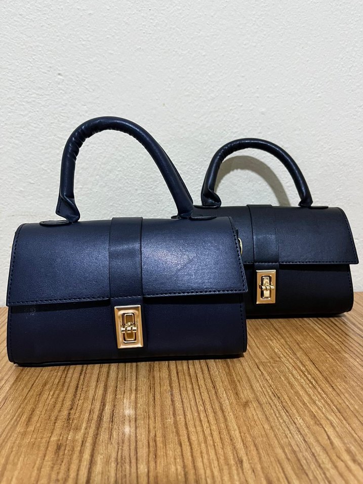 Küçük Boy Kilitli Siyah El-Omuz Çantası - Görsel 2