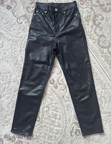 H&M deri pantolon