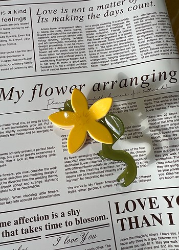 Sarı Parlak asetat  Çiçek Saç Tokası - Görsel 2