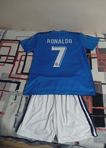 Diğer Real Madrid forma