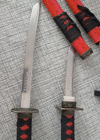  Beden kırmızı Renk Kırmızı Mini Samuray Kılıç Seti