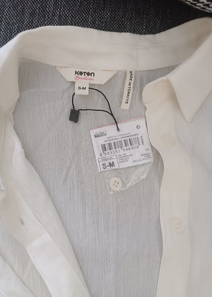 Beyaz gömlek - Görsel 4