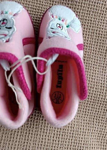 Kızlar için Pembe Nakışlı Sıcak Ev Kreş Ayakkabısı - Görsel 5