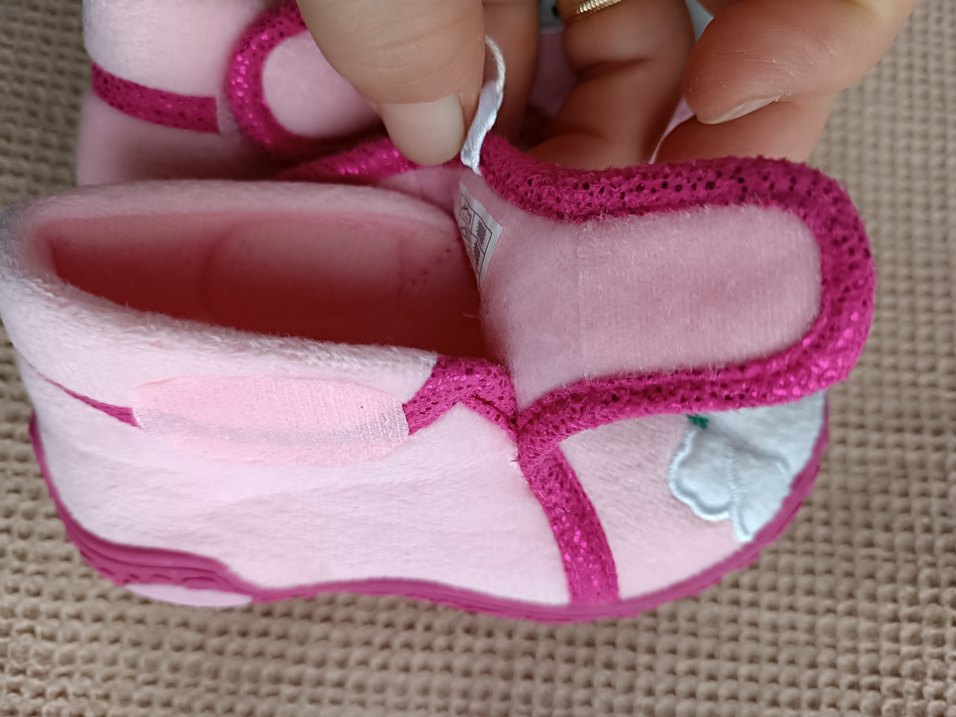 Kızlar için Pembe Nakışlı Sıcak Ev Kreş Ayakkabısı - Görsel 4