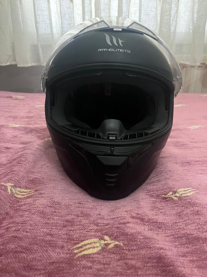 MT Helmets Kask - Görsel 2