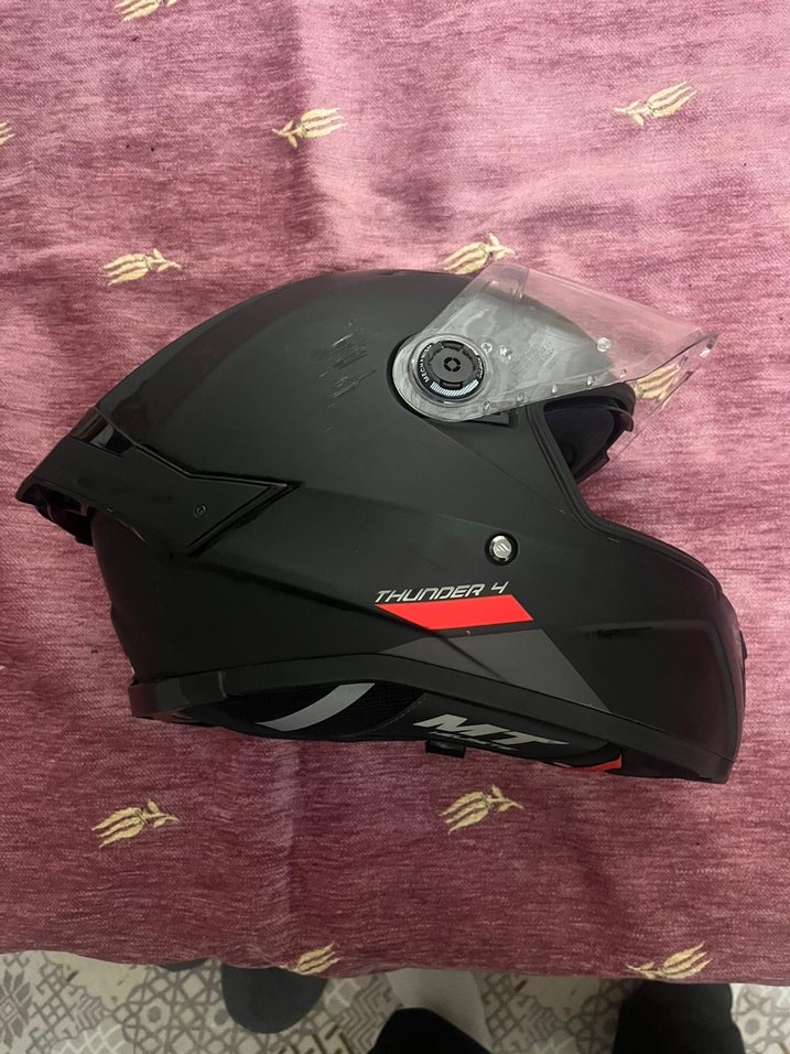 MT Helmets Kask - Görsel 4
