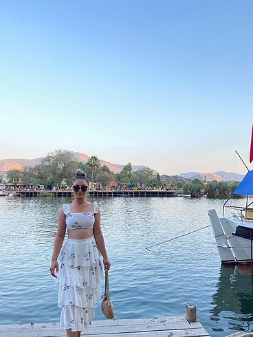 Alt-üst takım crop-etek