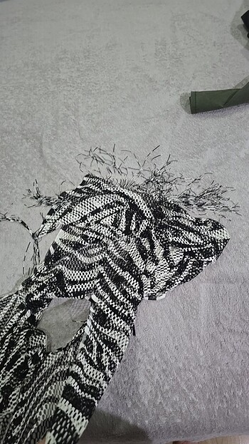 Zebra desenli püsküllü deniz kıyafeti - Görsel 4