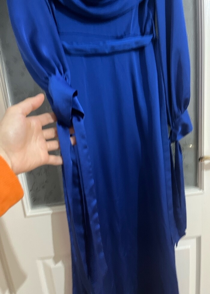 Saten elbise - Görsel 2