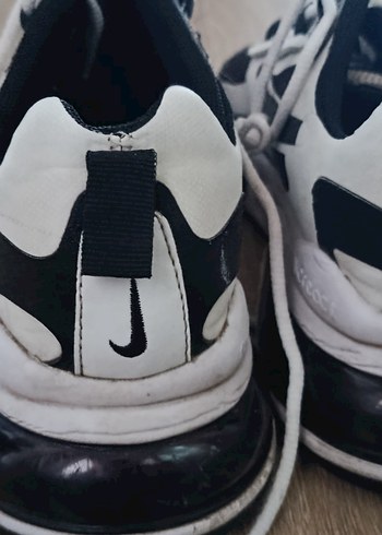 NİKE AİR MAX 270 41 NUMARA İTHAL - Görsel 4