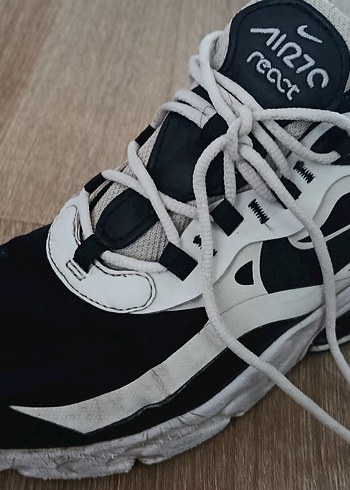 NİKE AİR MAX 270 41 NUMARA İTHAL - Görsel 2