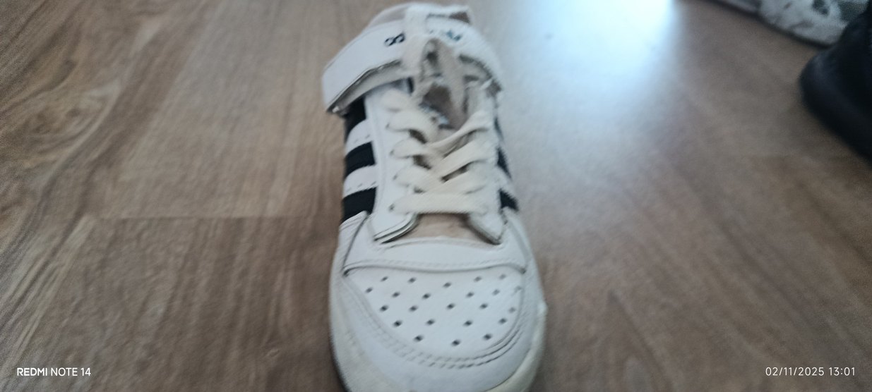 Beyaz Adidas Erkek çocuk 36 numara  Ayakkabı
ithal - Görsel 4