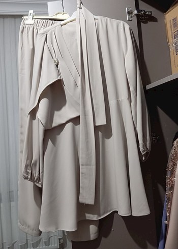 Drapeli Kısa Bej takım - Görsel 2