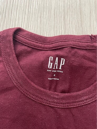 Gap gap tshirt