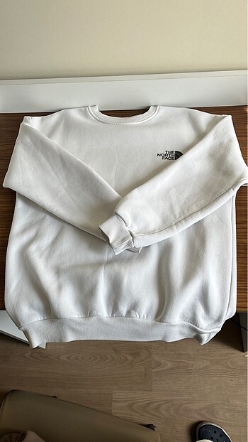 Çok az kullanılmış sweatshirt