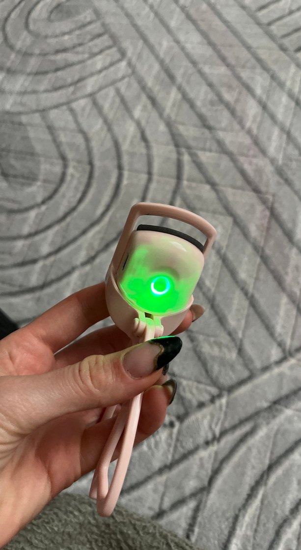 Pastel Pembe iarjlıyKirpik Kıvırıcı - Görsel 3