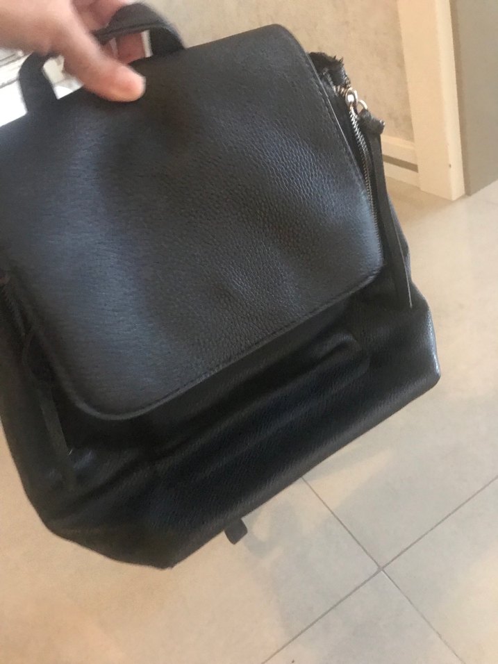 Stradivarius Siyah Deri Kadın Sırt Çantası - Görsel 5