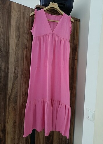 PEMBE ELBİSE