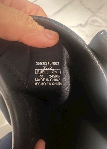 Tokalı Siyah Deri Dizüstü Bot - Görsel 5