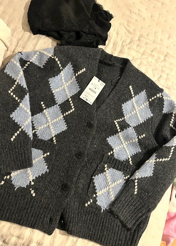 Gri Ekose Desenli Triko Hırka - Görsel 4