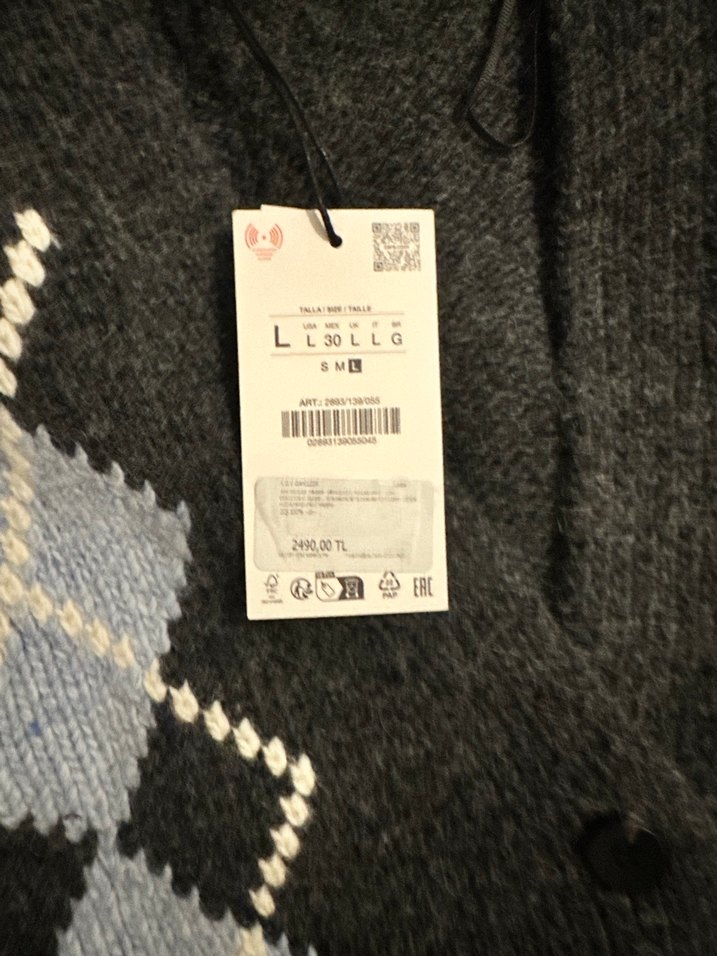 Gri Ekose Desenli Triko Hırka - Görsel 3