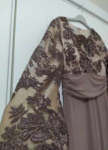 38 beden kuyruklu boncuk detaylı kahverengi elbise - Görsel 4