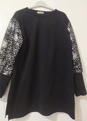 Kolları pullu bol kesim siyah tunik - Görsel 4