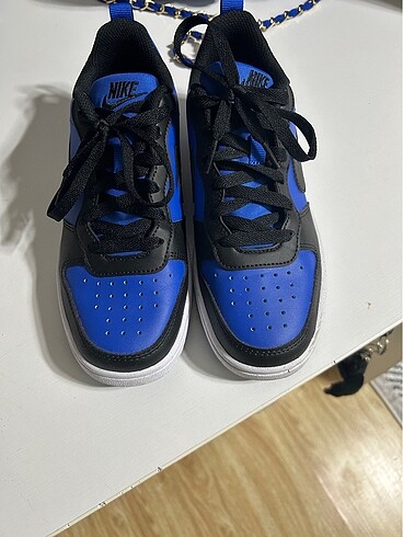nike court borough low